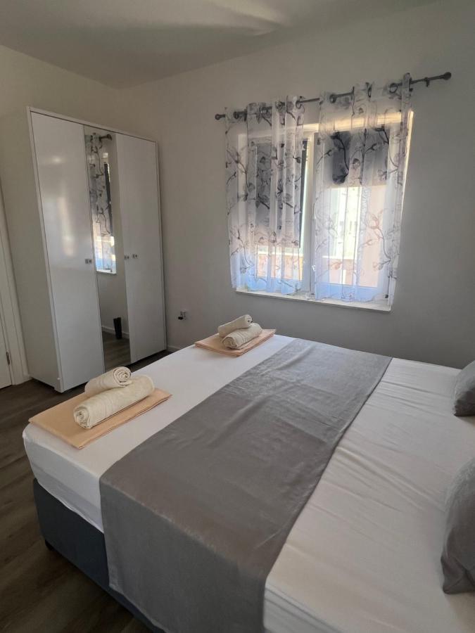 Apartments Villa Zdrava 特罗吉尔 外观 照片