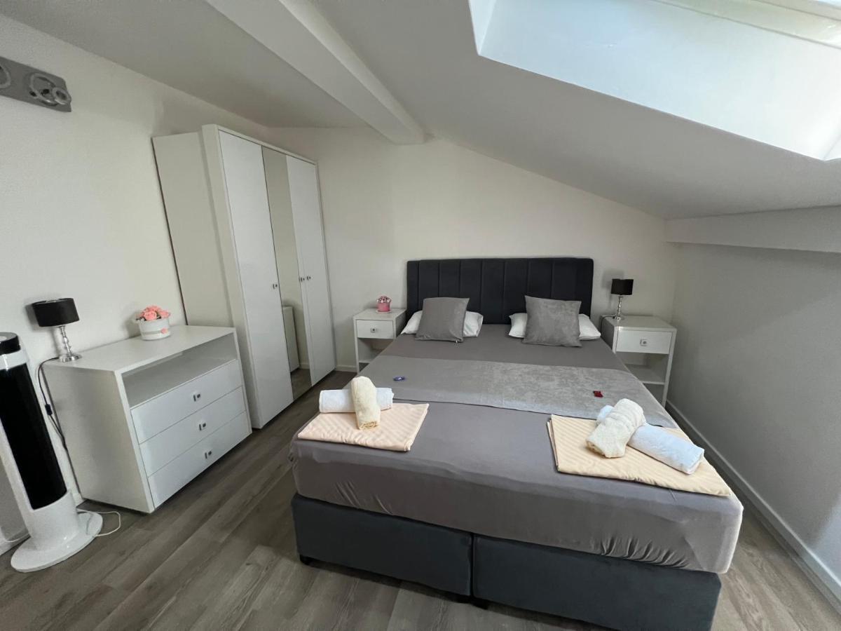 Apartments Villa Zdrava 特罗吉尔 外观 照片