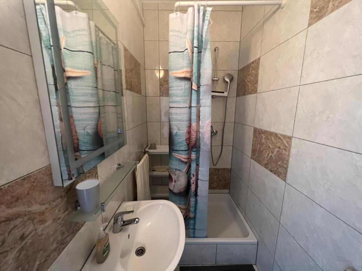 Apartments Villa Zdrava 特罗吉尔 外观 照片