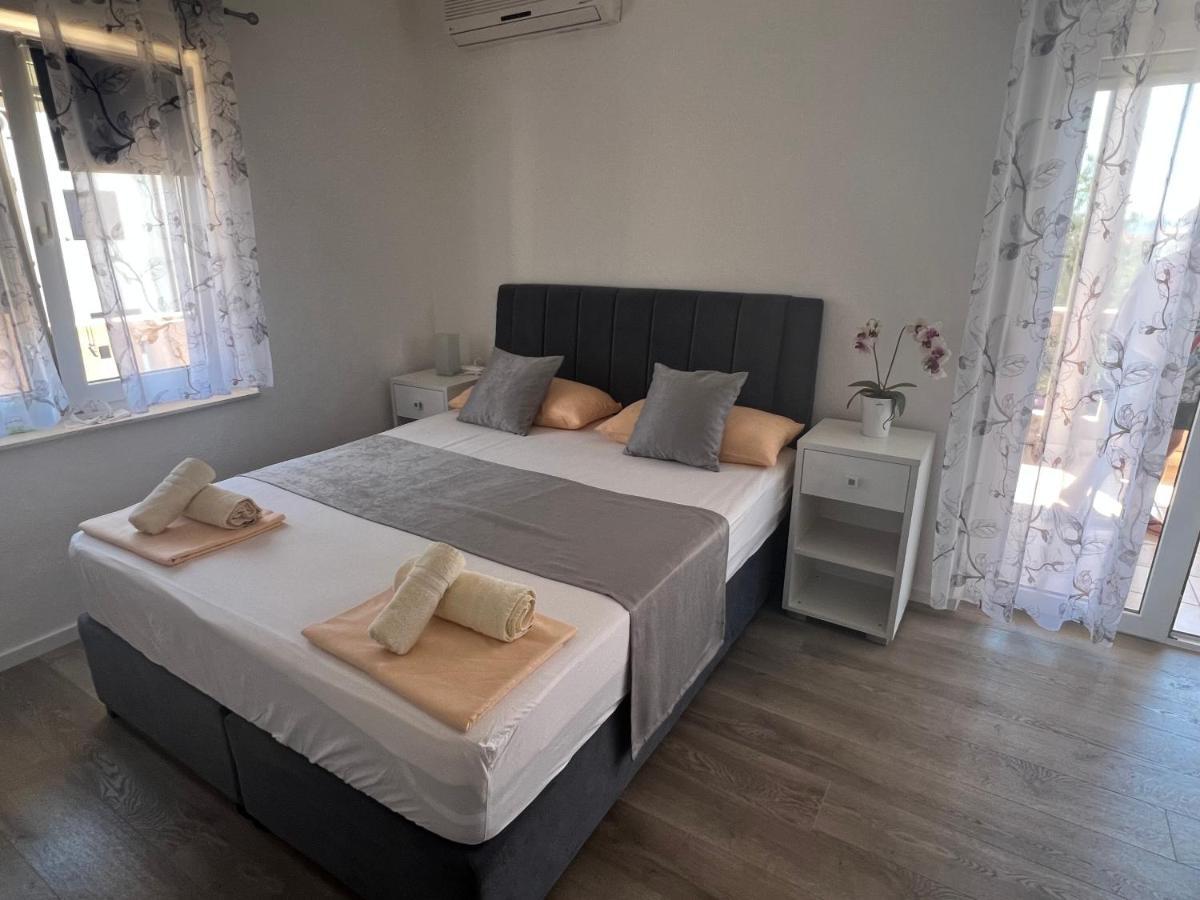 Apartments Villa Zdrava 特罗吉尔 外观 照片